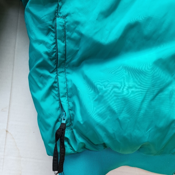 Vintage Columbia Reversible Black & Teal Insulated Down Puffer Jacket - Picture 10 of 12